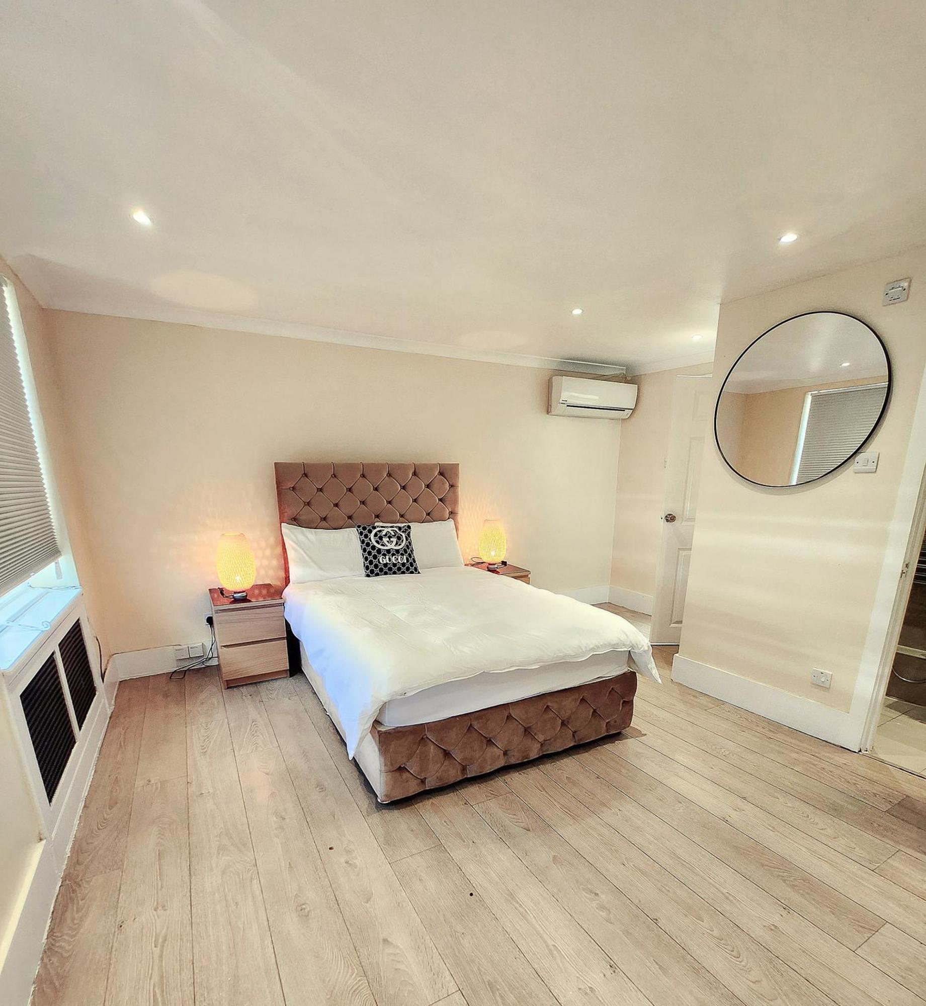 Apartment Gucci Flat Near Harrods